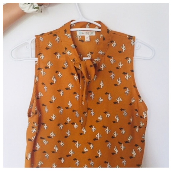 Love Fire sleeveless cactus print mustard color with neck tie - Picture 6 of 10